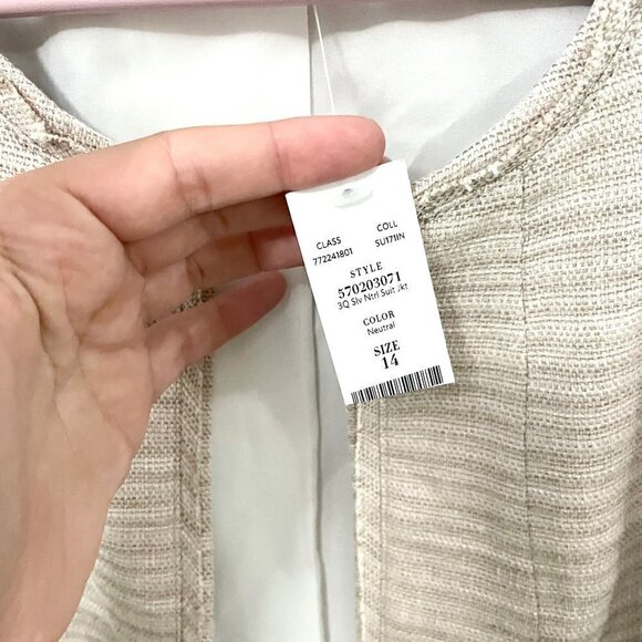 NWT White House Black Market Neutral Tweed Suit Jacket in Size 14 570203071 - Picture 6 of 10